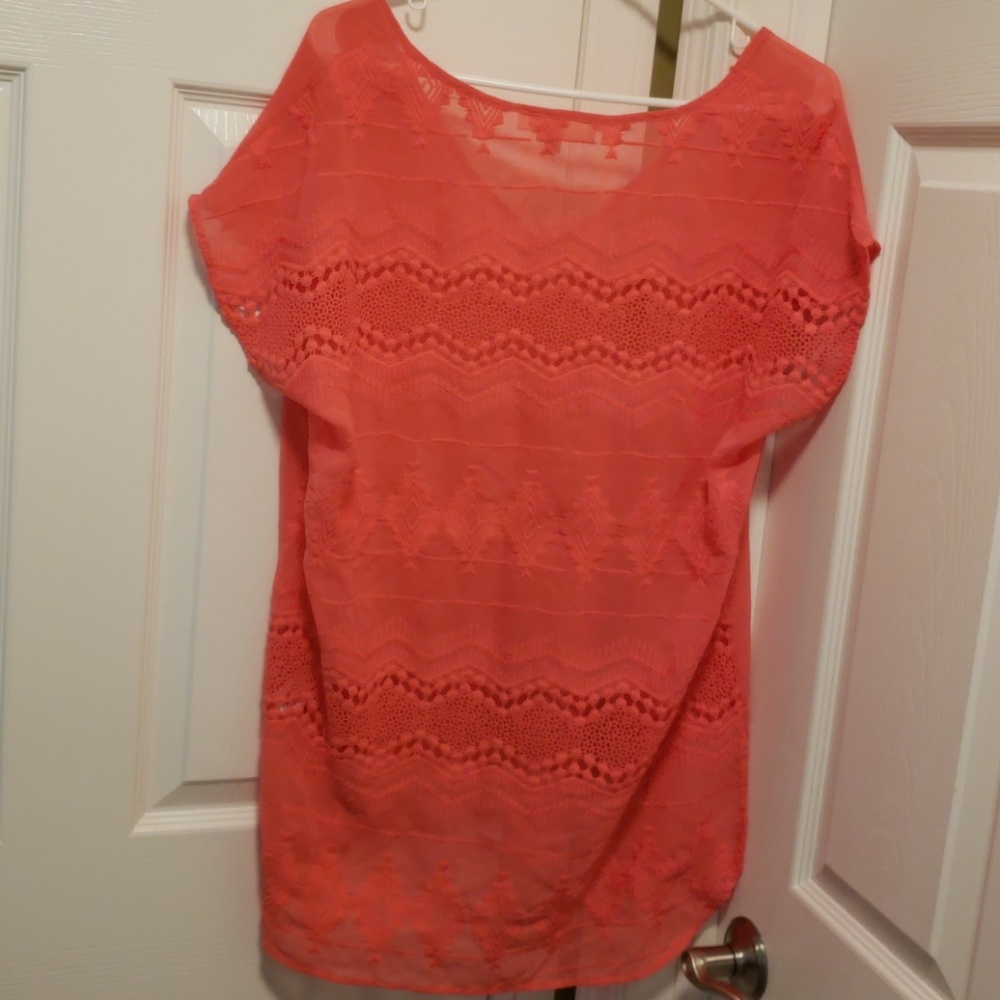 Francesca's Coral Cover Up - Picture 3 of 4